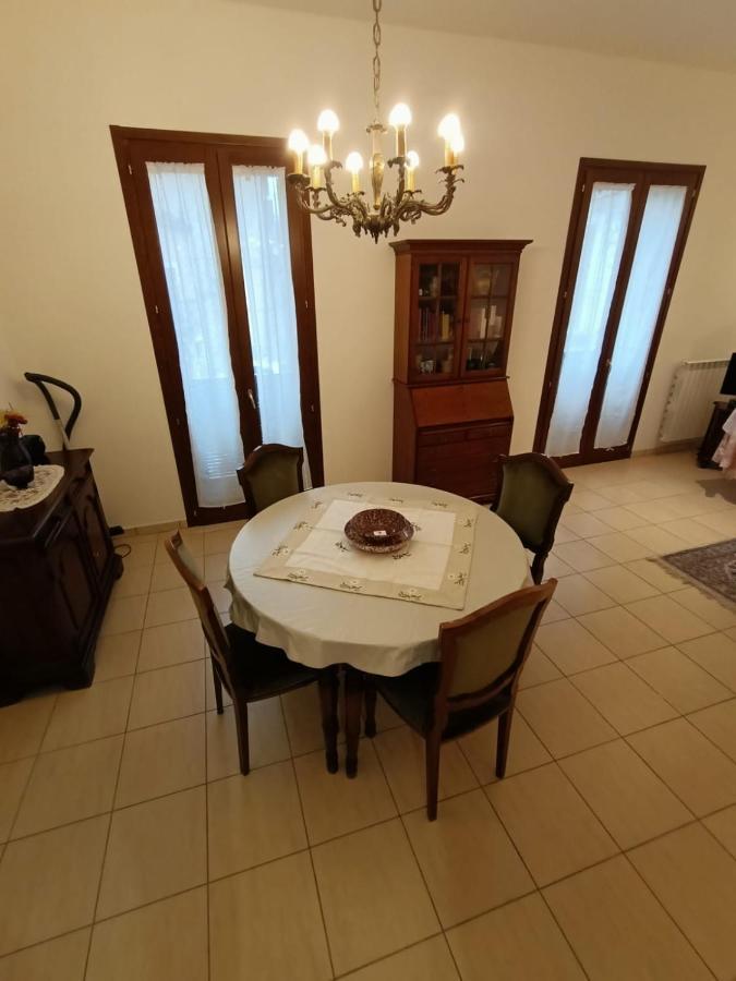 Appartement Le Ginestre à Sulmona Extérieur photo